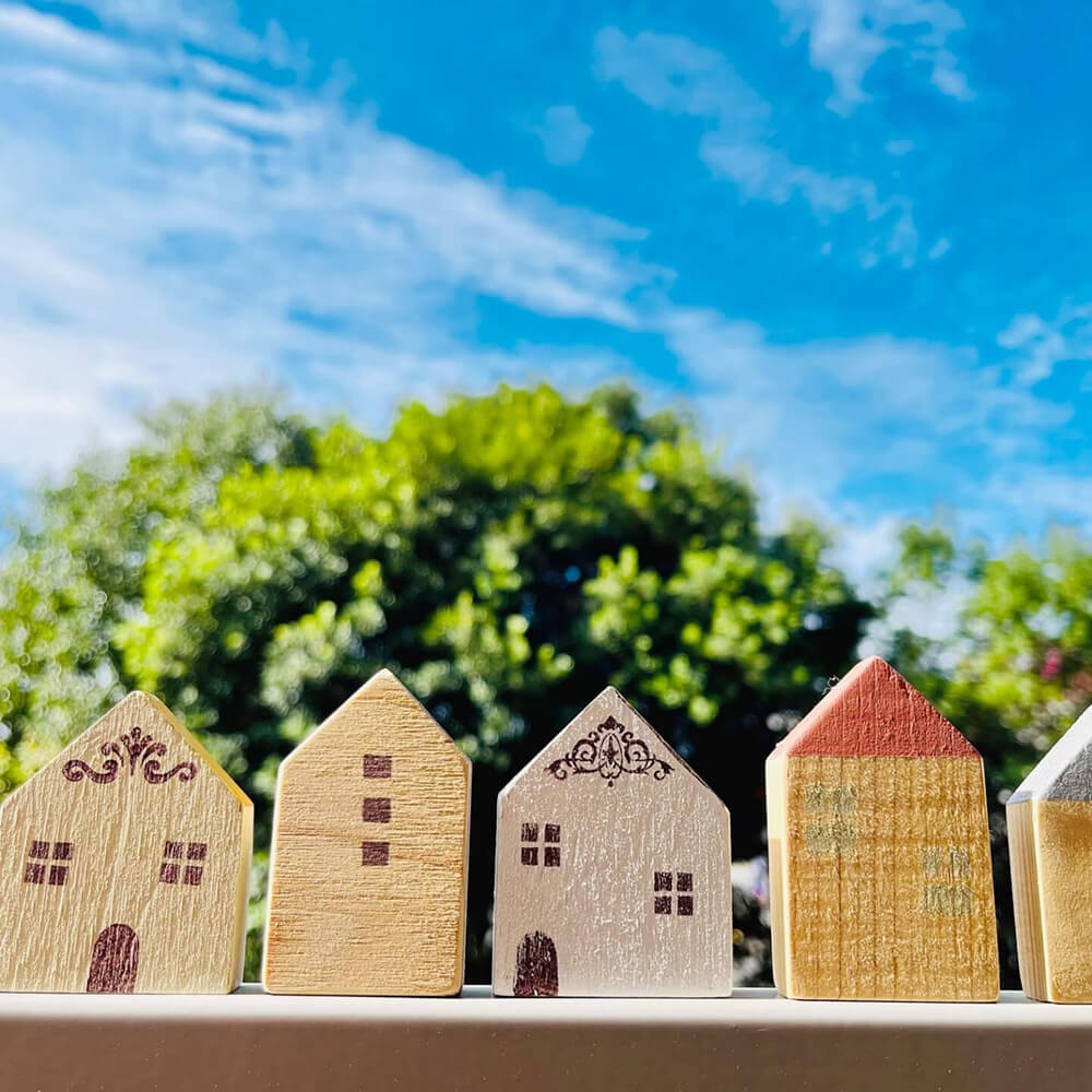 五つの家の模型